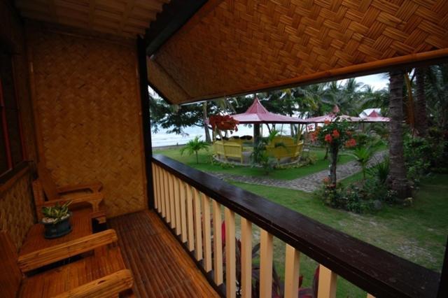 Villa Leonora Beach Resort Puerto Princesa Zimmer foto