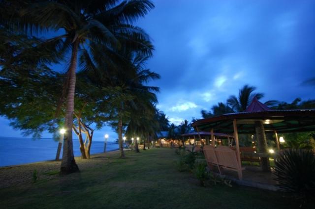 Villa Leonora Beach Resort Puerto Princesa Exterior foto