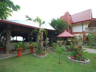 Villa Leonora Beach Resort Puerto Princesa Exterior foto